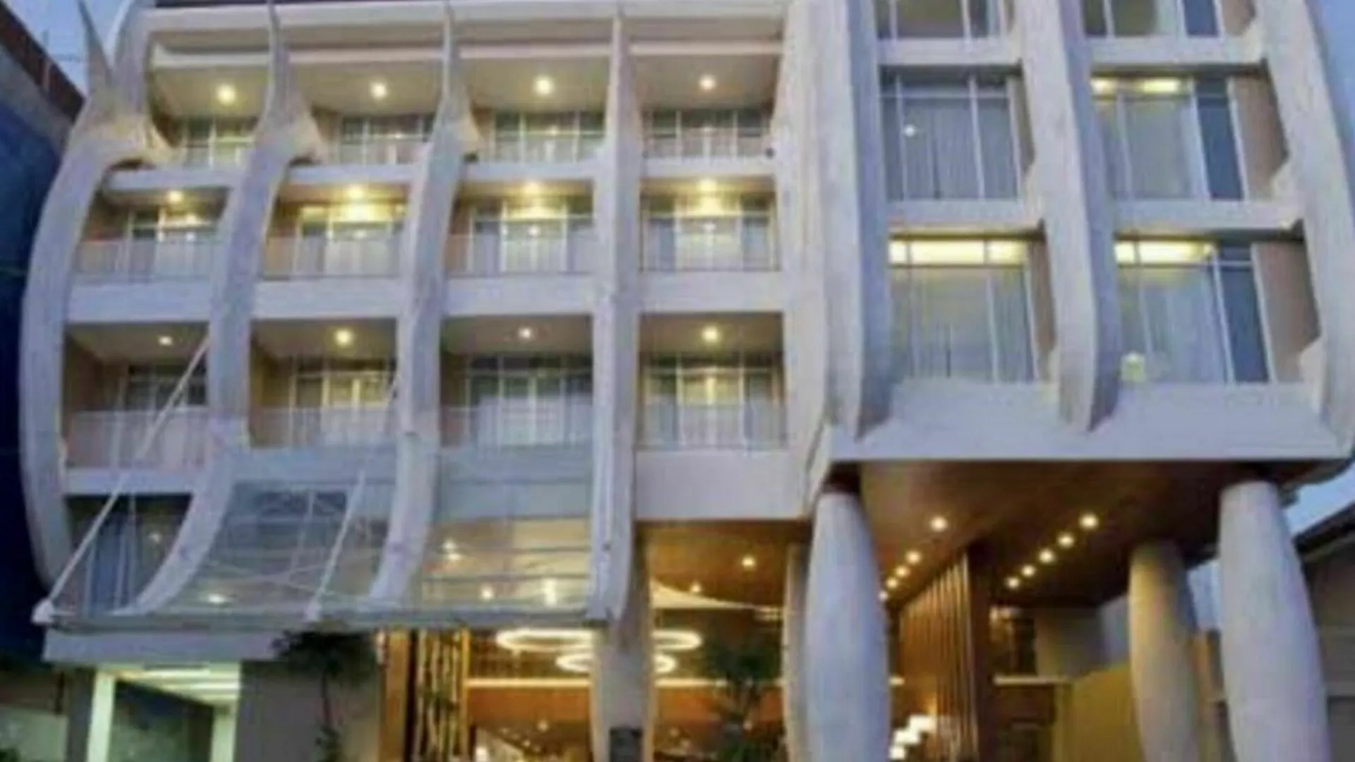 فندق بيدروك كوتا